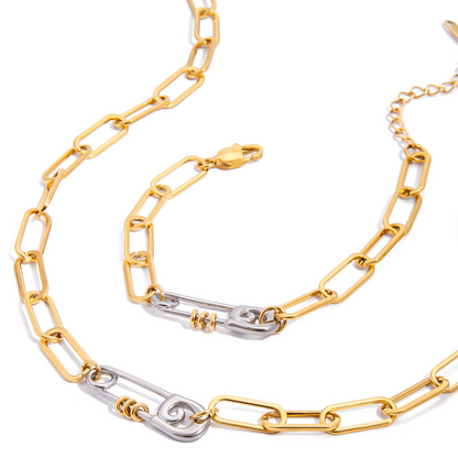 Interlocking Safety-Pin Motif Chain Set
